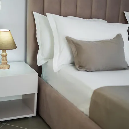 Select 6 Apartmán Tirana