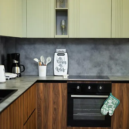 Select 6 Тирана