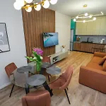 Apartment Select 6 *