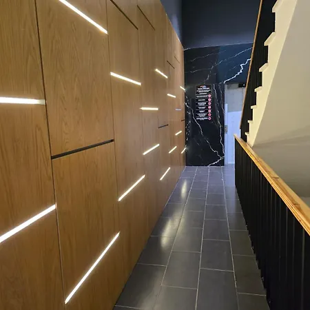 Select 6 Appartamento *