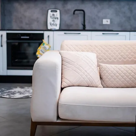 Select 6 Appartamento Tirana