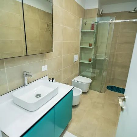 Select 6 شقة تيرانا