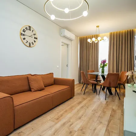 Select 6 Appartamento *