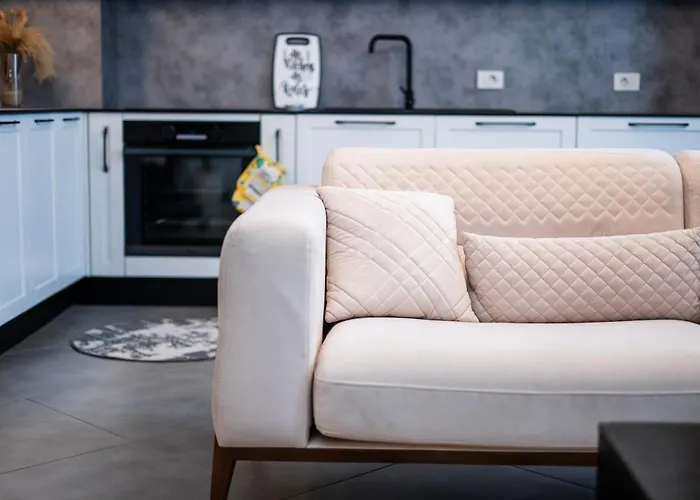 Select 6 Apartmán Tirana