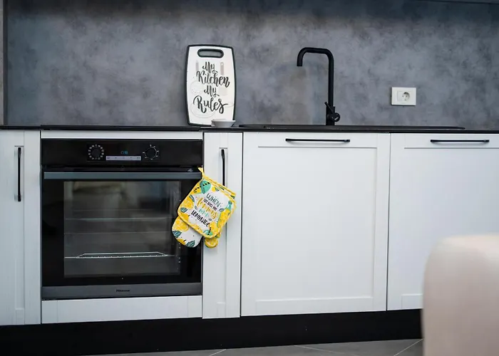 Select 6 Lägenhet Tirana