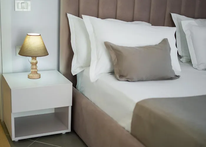 Select 6 Apartmán Tirana