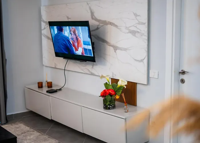 Select 6 Appartamento *